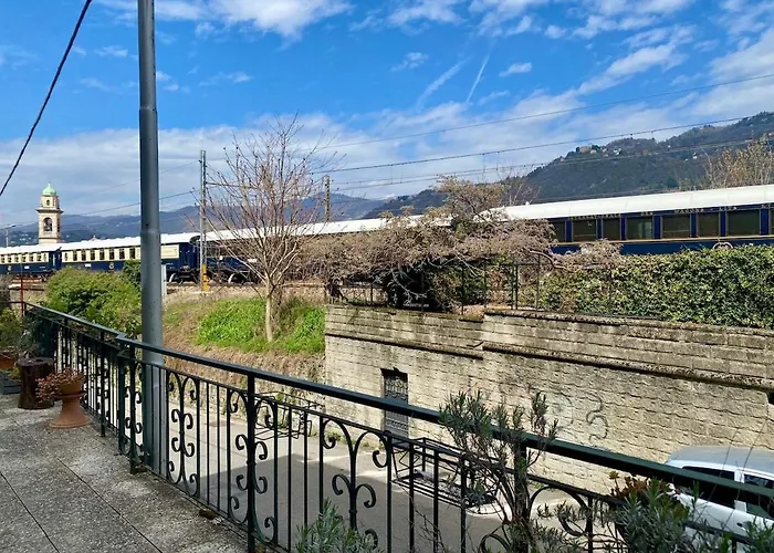 Storico In Anni '30 - Vicino Al Centro Lägenhet